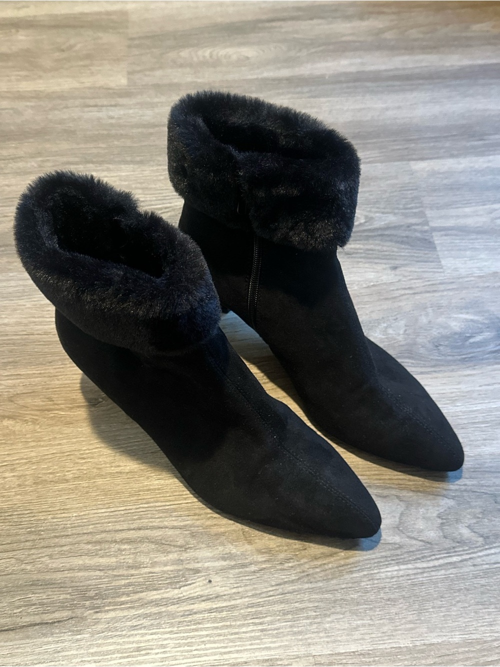Impo Black Faux-Fur Cuff Pointed Ankle Booties size 8.5